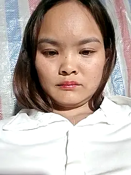 Snapshot of Luminana chatting on 03-08-26, 03:05 Luminana online show from 03-08-26, 03:05