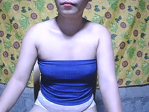 Snapshot of SweetHotBabe18 chatting on 07-27-26, 09:44 SweetHotBabe18 online show from 07-27-26, 09:44