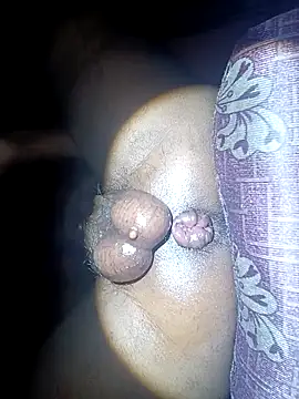 Snapshot of suroj859 chatting on 04-11-26, 06:23 suroj859 online show from 04-11-26, 06:23