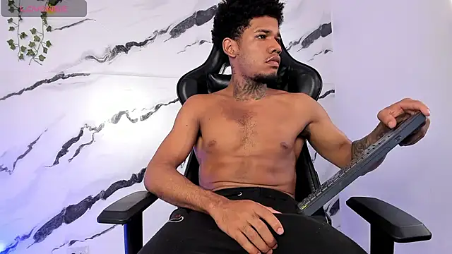 Snapshot of Nehemiaa_boy chatting on 02-13-26, 07:54 Nehemiaa boy online show from 02-13-26, 07:54