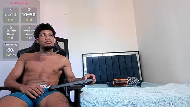 Snapshot of Nehemiaa_boy chatting on 03-03-26, 08:59 Nehemiaa boy online show from 03-03-26, 08:59