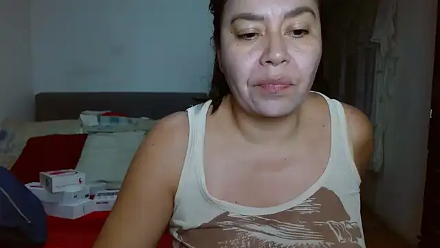 Snapshot of Karo_sexy chatting on 12-19-24, 06:23 Karo sexy online show from 12-19-24, 06:23