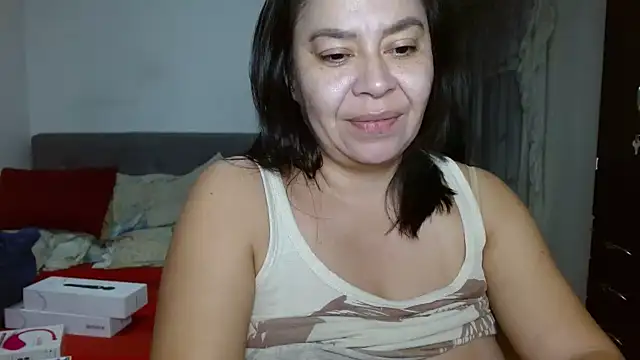 Snapshot of Karo_sexy chatting on 12-20-24, 06:29 Karo sexy online show from 12-20-24, 06:29