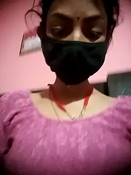 Snapshot of BIG_QWEEN_NO1 chatting on 03-11-26, 09:43 BIG QWEEN NO1 online show from 03-11-26, 09:43