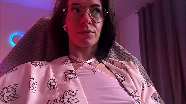 Snapshot of Katy_Kar chatting on 03-05-26, 08:49 Katy Kar online show from 03-05-26, 08:49