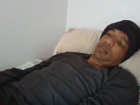 Snapshot of lavelle26 chatting on 02-15-26, 07:38 lavelle26 online show from 02-15-26, 07:38