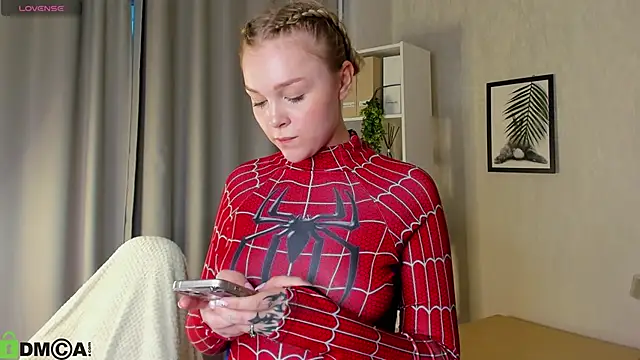 Jenifer lo online show from 03-26-26, 09:15