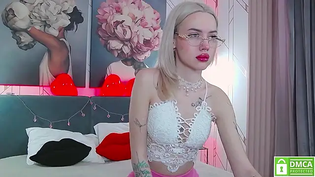 JosephineRowe online show from 03-13-26, 04:41