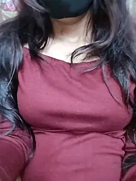 Moody-girl1 online show from 03-09-26, 05:50