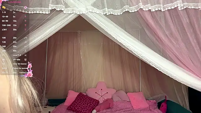 EvaQT online show from 03-09-26, 07:56