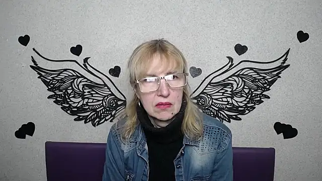 Snapshot of PattySanny chatting on 02-25-26, 12:15 PattySanny online show from 02-25-26, 12:15