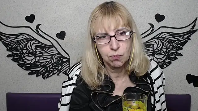 Snapshot of PattySanny chatting on 03-07-26, 06:05 PattySanny online show from 03-07-26, 06:05