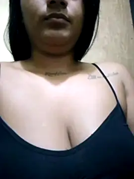 Snapshot of Zoe_Renata chatting on 05-03-26, 09:59 Zoe Renata online show from 05-03-26, 09:59