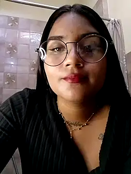 Snapshot of Zoe_Renata chatting on 07-05-26, 08:05 Zoe Renata online show from 07-05-26, 08:05