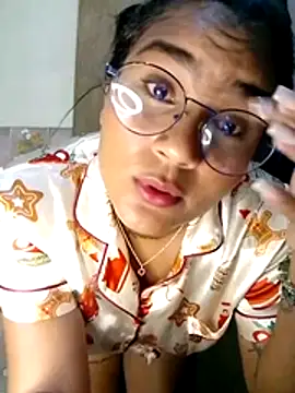 Snapshot of Zoe_Renata chatting on 07-12-26, 03:19 Zoe Renata online show from 07-12-26, 03:19