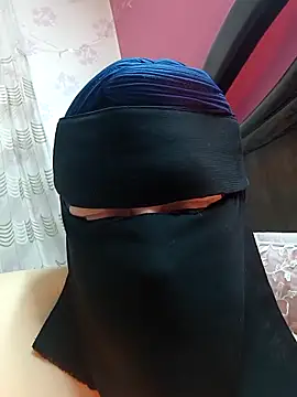 Snapshot of Warda_Egy chatting on 03-03-26, 03:45 Warda Egy online show from 03-03-26, 03:45