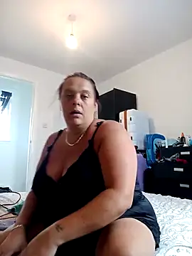louisa36 online show from 05-18-26, 09:04