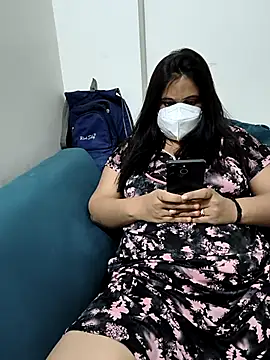 Snapshot of Siya__499 chatting on 02-18-26, 02:24 Siya 499 online show from 02-18-26, 02:24