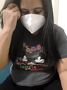 Snapshot of Siya__499 chatting on 02-22-26, 06:17 Siya 499 online show from 02-22-26, 06:17