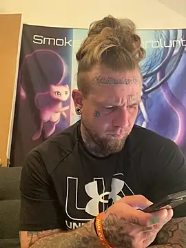 Smokebluntafterblunt online show from 05-03-26, 03:56