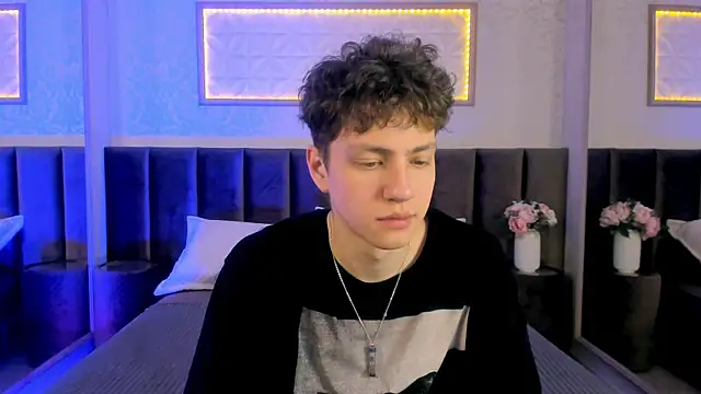 Snapshot of StefanBev chatting on 02-26-26, 07:24 StefanBev online show from 02-26-26, 07:24