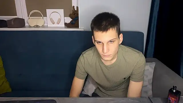 Snapshot of Donald_boy chatting on 02-20-26, 06:52 Donald boy online show from 02-20-26, 06:52