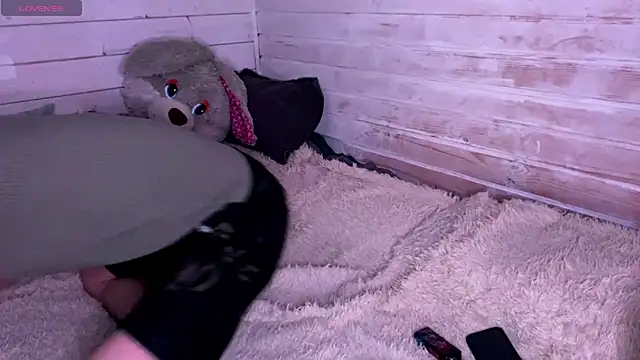 Snapshot of Donald_boy chatting on 03-12-26, 08:15 Donald boy online show from 03-12-26, 08:15