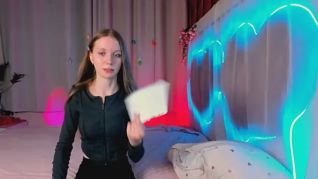 lada2k4 online show from 07-06-26, 05:04