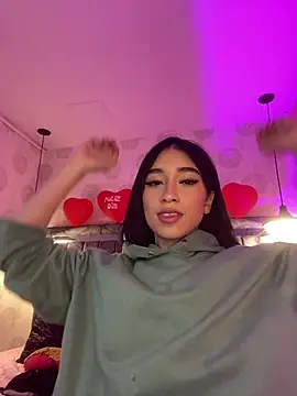 alahia pink online show from 03-11-26, 02:39