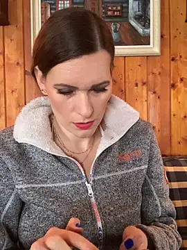 Snapshot of Midnight_Munch chatting on 02-23-26, 08:33 Midnight Munch online show from 02-23-26, 08:33