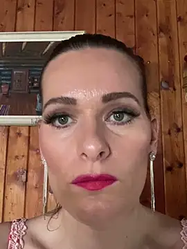 Snapshot of Midnight_Munch chatting on 02-28-26, 03:02 Midnight Munch online show from 02-28-26, 03:02