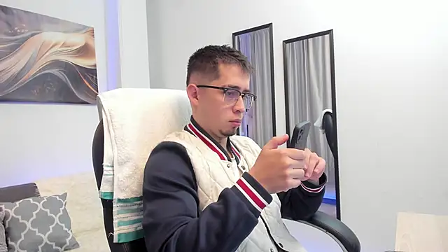 Tommas Jhonson online show from 03-15-26, 03:56