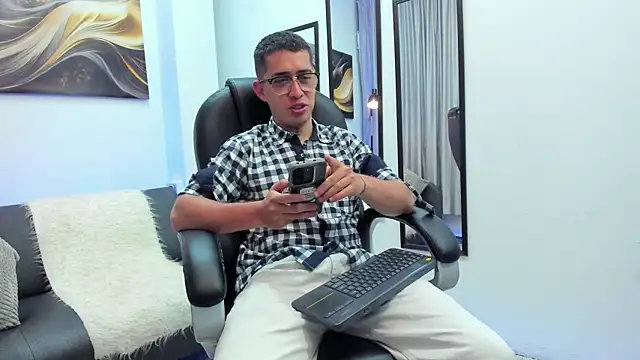 Tommas Jhonson online show from 04-08-26, 03:50