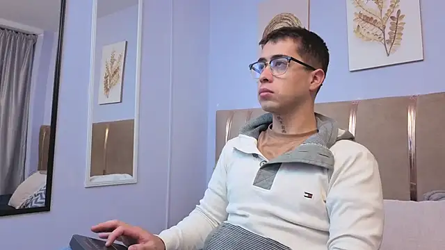 Tommas Jhonson online show from 04-23-26, 11:09