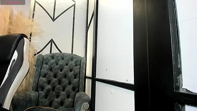 lorraineHunter online show from 02-17-26, 01:07