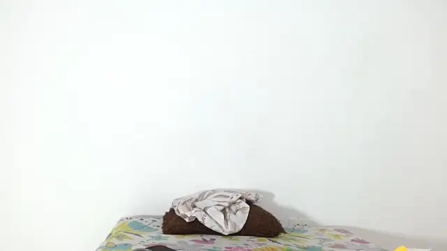 Snapshot of valeryskinnyvagi chatting on 02-28-26, 02:40 valeryskinnyvagi online show from 02-28-26, 02:40