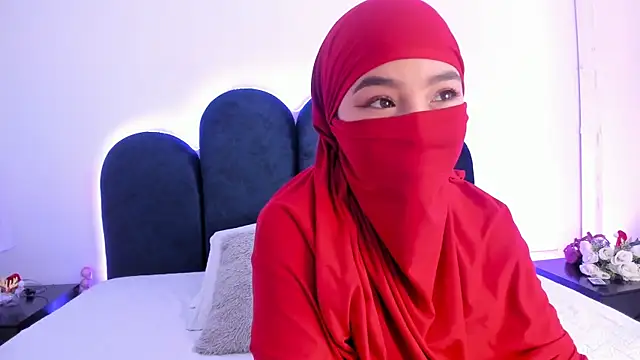 Snapshot of Yaasmin_ chatting on 02-09-26, 07:07 Yaasmin online show from 02-09-26, 07:07