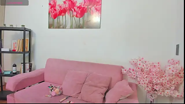 Kitty f00x online show from 06-20-26, 01:36