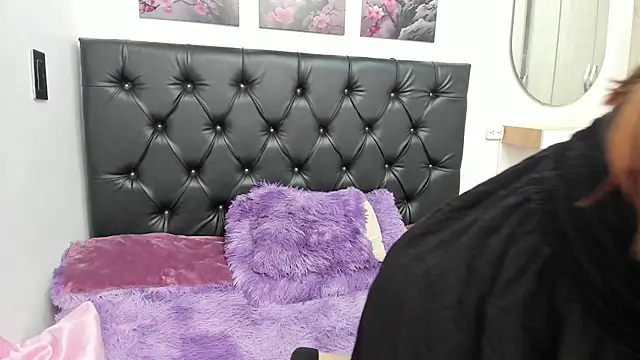 Kitty f00x online show from 07-28-26, 03:21