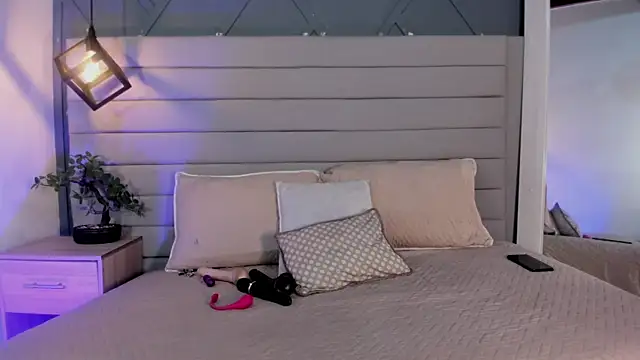 Cataleya marinn online show from 04-28-26, 07:30