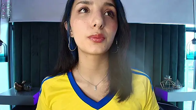 Aris Suarez online show from 07-07-26, 03:49