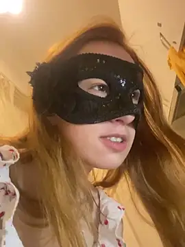 Snapshot of seluna_baby chatting on 02-12-26, 05:19 seluna baby online show from 02-12-26, 05:19