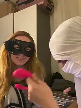 Snapshot of seluna_baby chatting on 02-28-26, 12:00 seluna baby online show from 02-28-26, 12:00