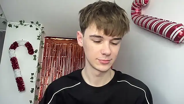 Snapshot of YourMilkyGuy chatting on 02-11-26, 01:27 YourMilkyGuy online show from 02-11-26, 01:27