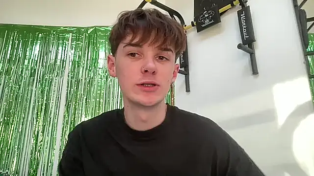 Snapshot of YourMilkyGuy chatting on 03-11-26, 03:18 YourMilkyGuy online show from 03-11-26, 03:18