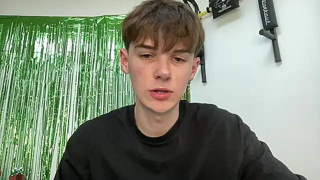 Snapshot of YourMilkyGuy chatting on 03-12-26, 03:29 YourMilkyGuy online show from 03-12-26, 03:29