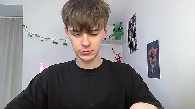 YourMilkyGuy online show from 06-23-26, 12:58