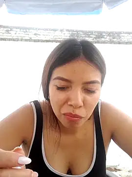 Snapshot of Ariana_Castillo__ chatting on 02-21-26, 05:25 Ariana Castillo online show from 02-21-26, 05:25