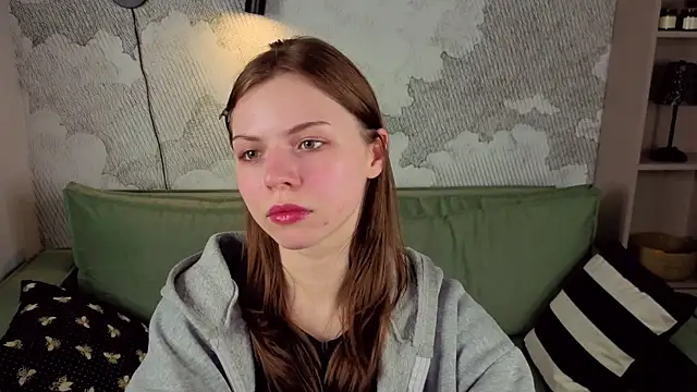 Snapshot of LesleySky chatting on 03-01-26, 08:22 LesleySky online show from 03-01-26, 08:22