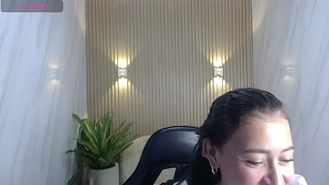 lili mint tf online show from 04-25-26, 03:53